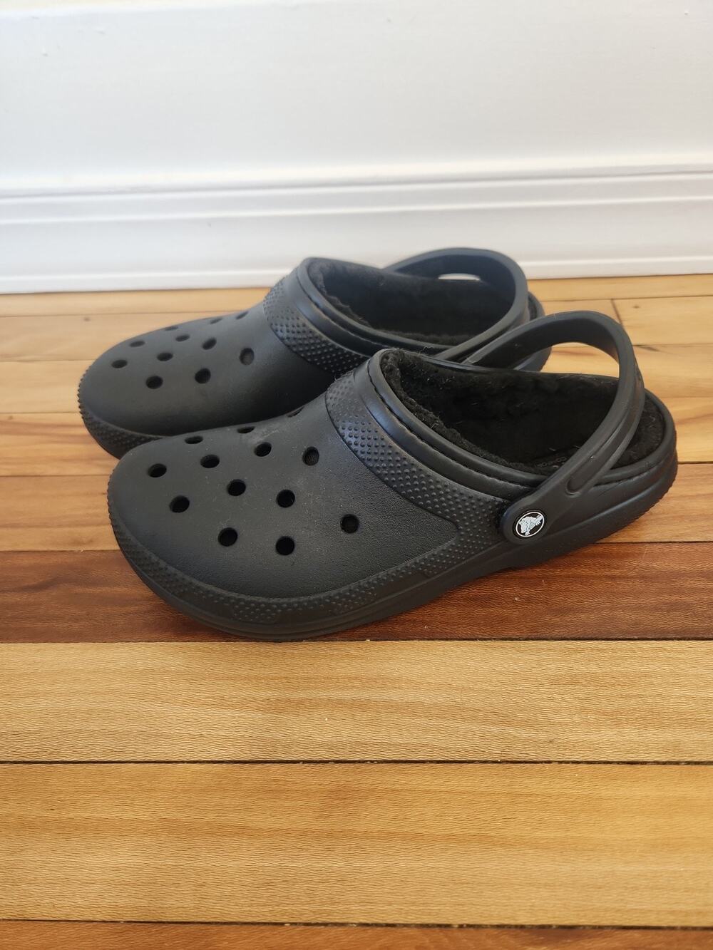 Crocs Classic Lined Clog Black Faux Fur Lined Slip-On Unisex Women US 10Men US 8